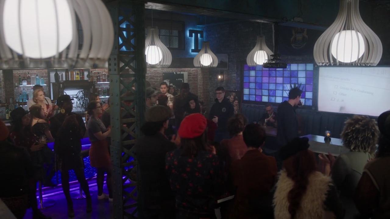 Charmed-Online-dot-nl_Charmed-1x13ManicPixieNightmare00388.jpg