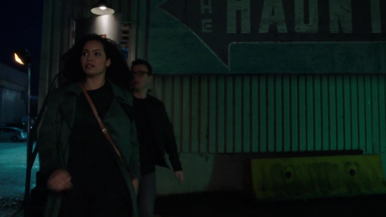 Charmed-Online-dot-nl_Charmed-1x13ManicPixieNightmare00592.jpg