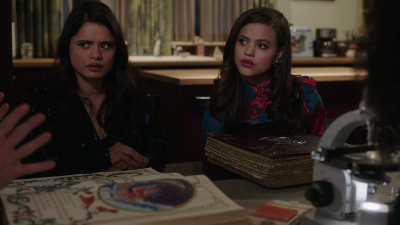 Charmed-Online-dot-nl_Charmed-1x13ManicPixieNightmare00693.jpg