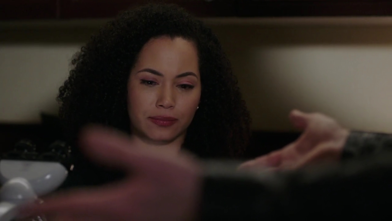 Charmed-Online-dot-nl_Charmed-1x13ManicPixieNightmare00715.jpg