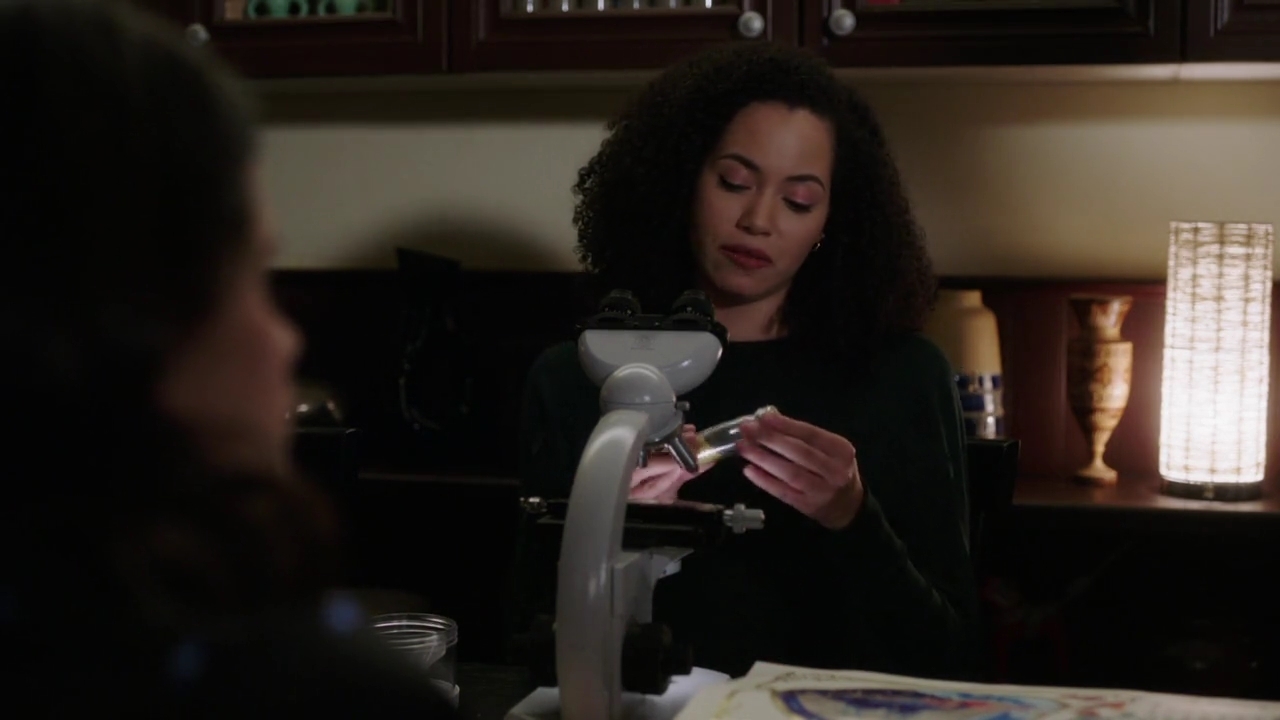 Charmed-Online-dot-nl_Charmed-1x13ManicPixieNightmare00743.jpg