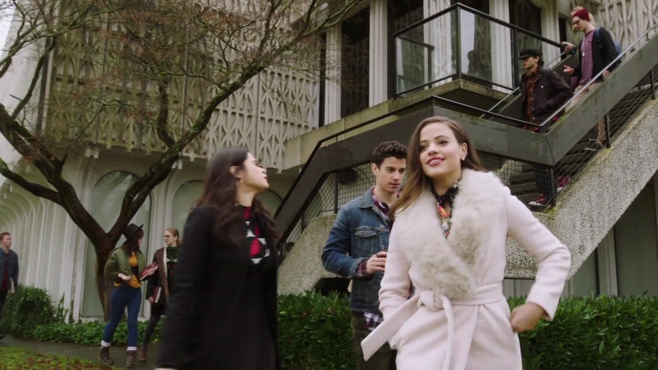 Charmed-Online-dot-nl_Charmed-1x13ManicPixieNightmare01002.jpg Charmed-Online-dot-nl_Charmed-1x13ManicPixieNightmare01002.jpg