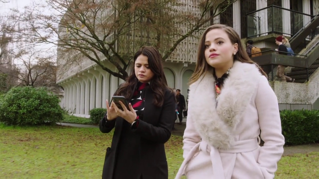 Charmed-Online-dot-nl_Charmed-1x13ManicPixieNightmare01007.jpg