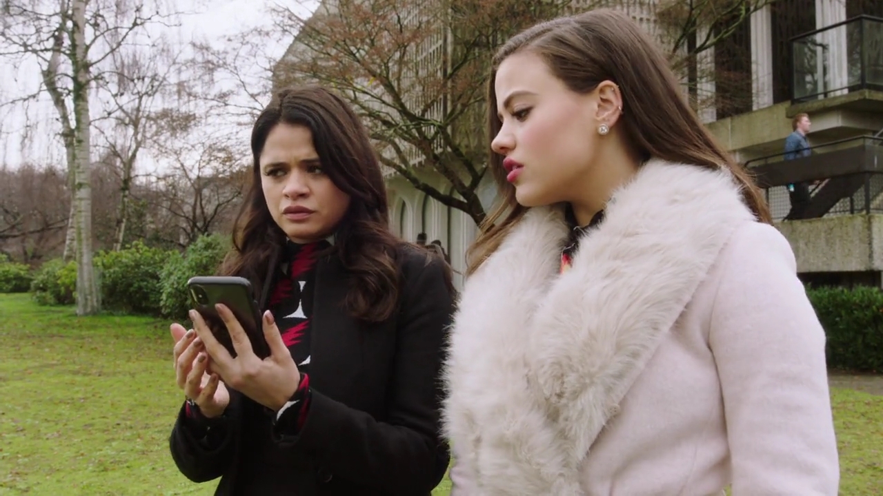 Charmed-Online-dot-nl_Charmed-1x13ManicPixieNightmare01013.jpg
