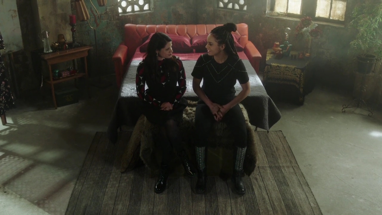 Charmed-Online-dot-nl_Charmed-1x13ManicPixieNightmare01096.jpg
