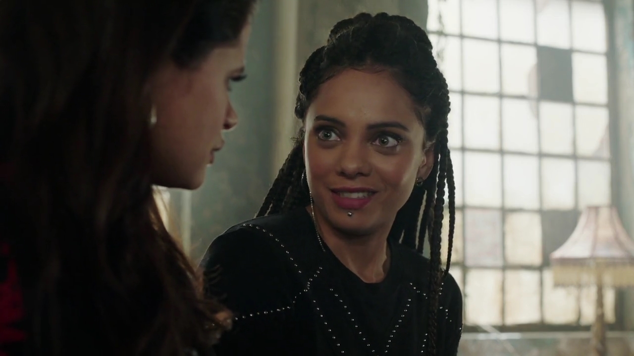 Charmed-Online-dot-nl_Charmed-1x13ManicPixieNightmare01114.jpg