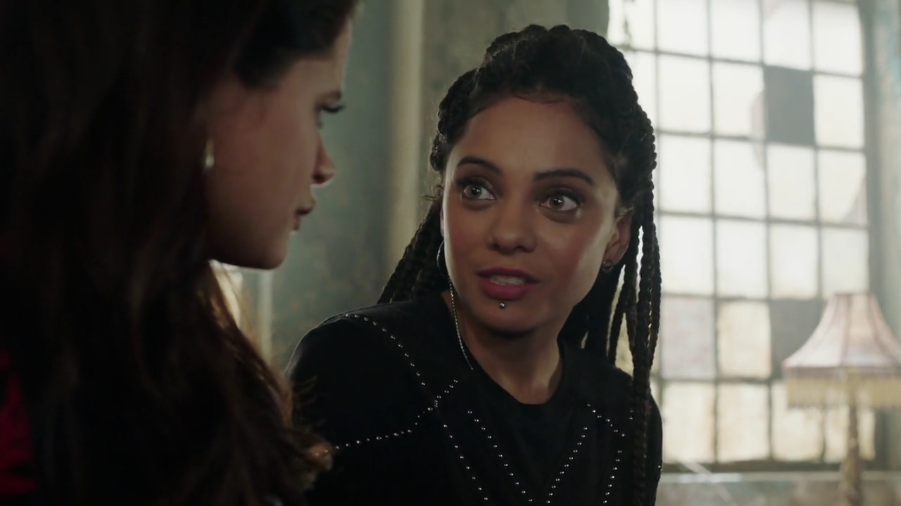 Charmed-Online-dot-nl_Charmed-1x13ManicPixieNightmare01119.jpg