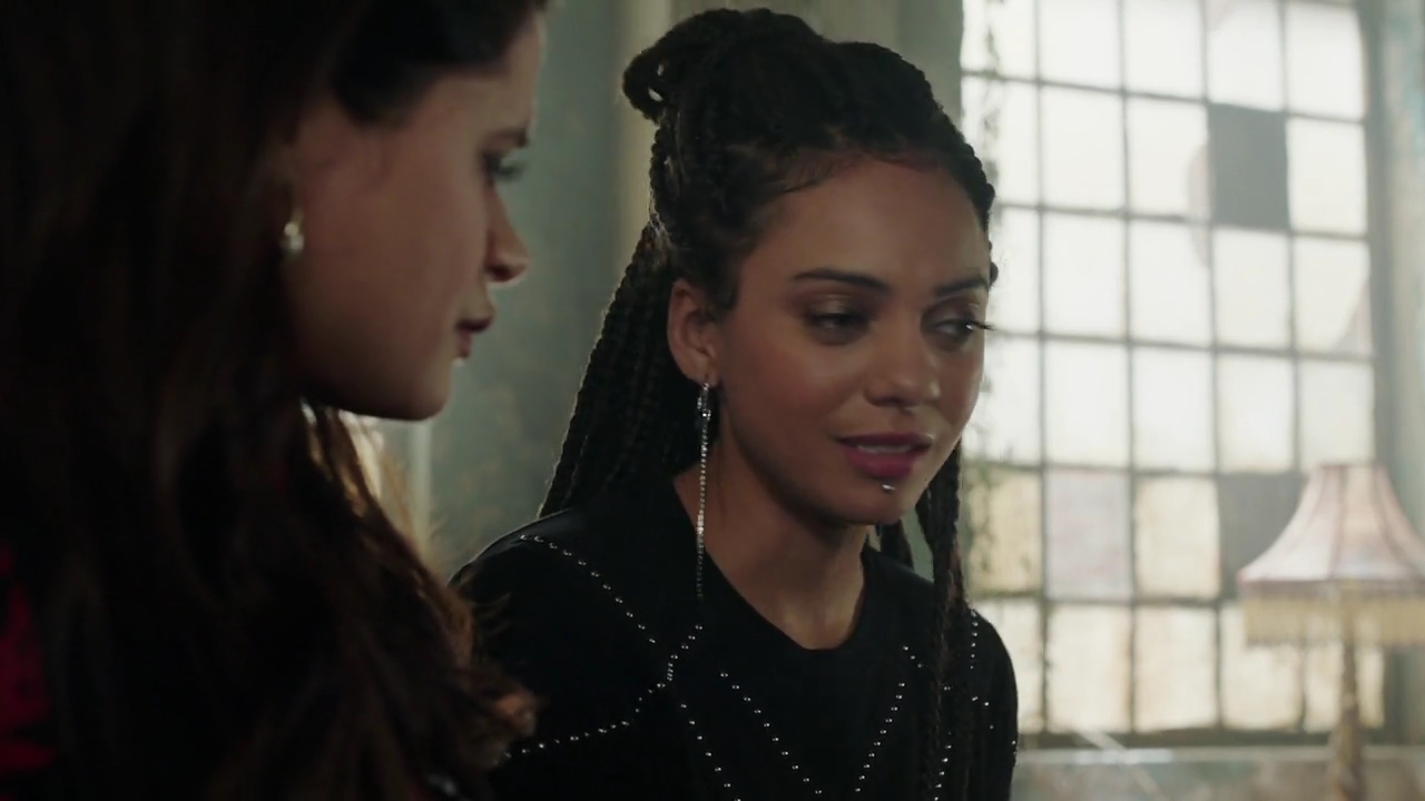 Charmed-Online-dot-nl_Charmed-1x13ManicPixieNightmare01122.jpg
