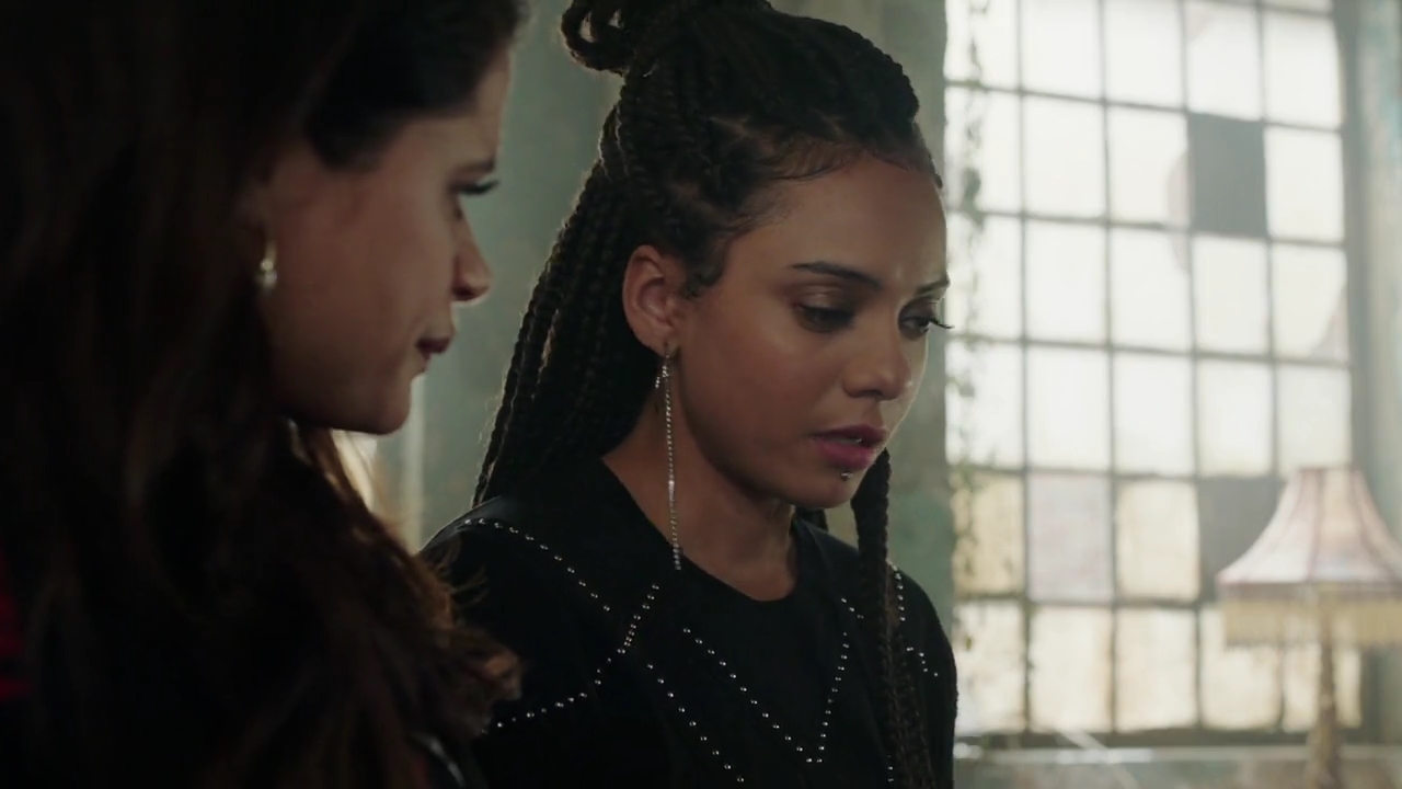 Charmed-Online-dot-nl_Charmed-1x13ManicPixieNightmare01127.jpg
