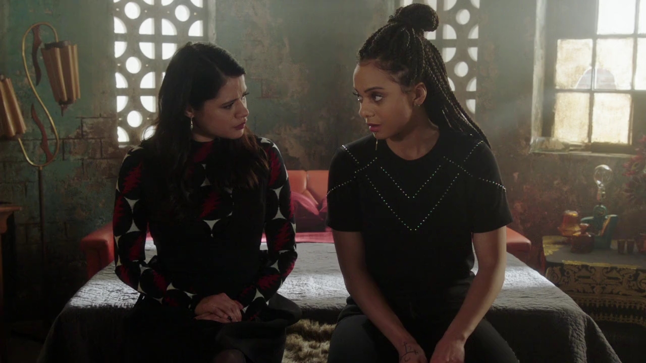 Charmed-Online-dot-nl_Charmed-1x13ManicPixieNightmare01132.jpg