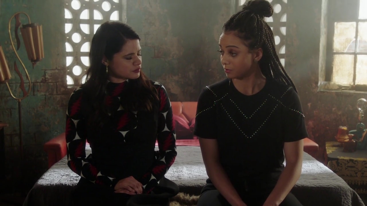 Charmed-Online-dot-nl_Charmed-1x13ManicPixieNightmare01143.jpg