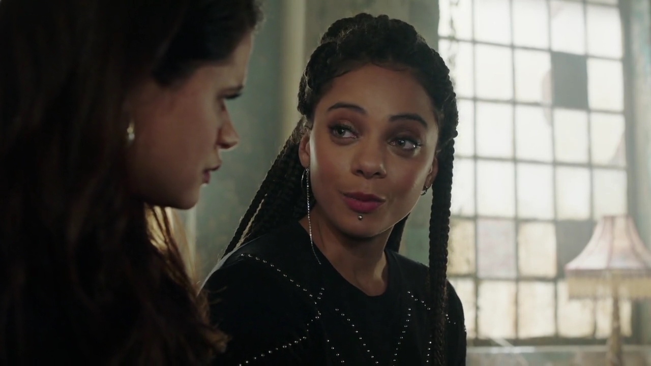 Charmed-Online-dot-nl_Charmed-1x13ManicPixieNightmare01153.jpg