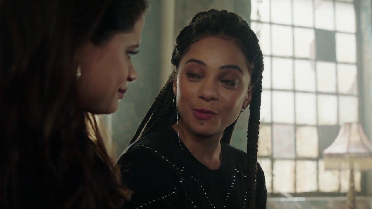 Charmed-Online-dot-nl_Charmed-1x13ManicPixieNightmare01155.jpg