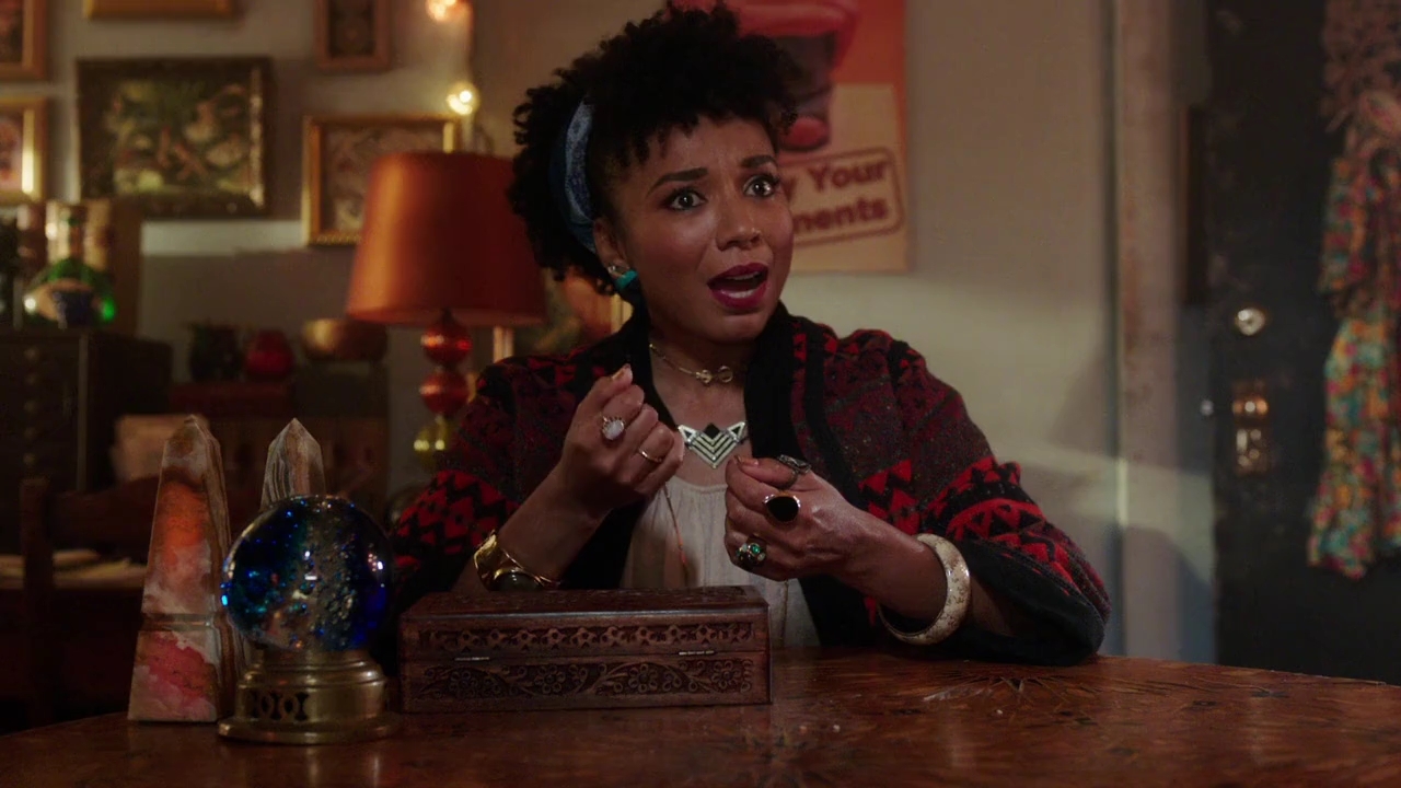 Charmed-Online-dot-nl_Charmed-1x13ManicPixieNightmare01184.jpg