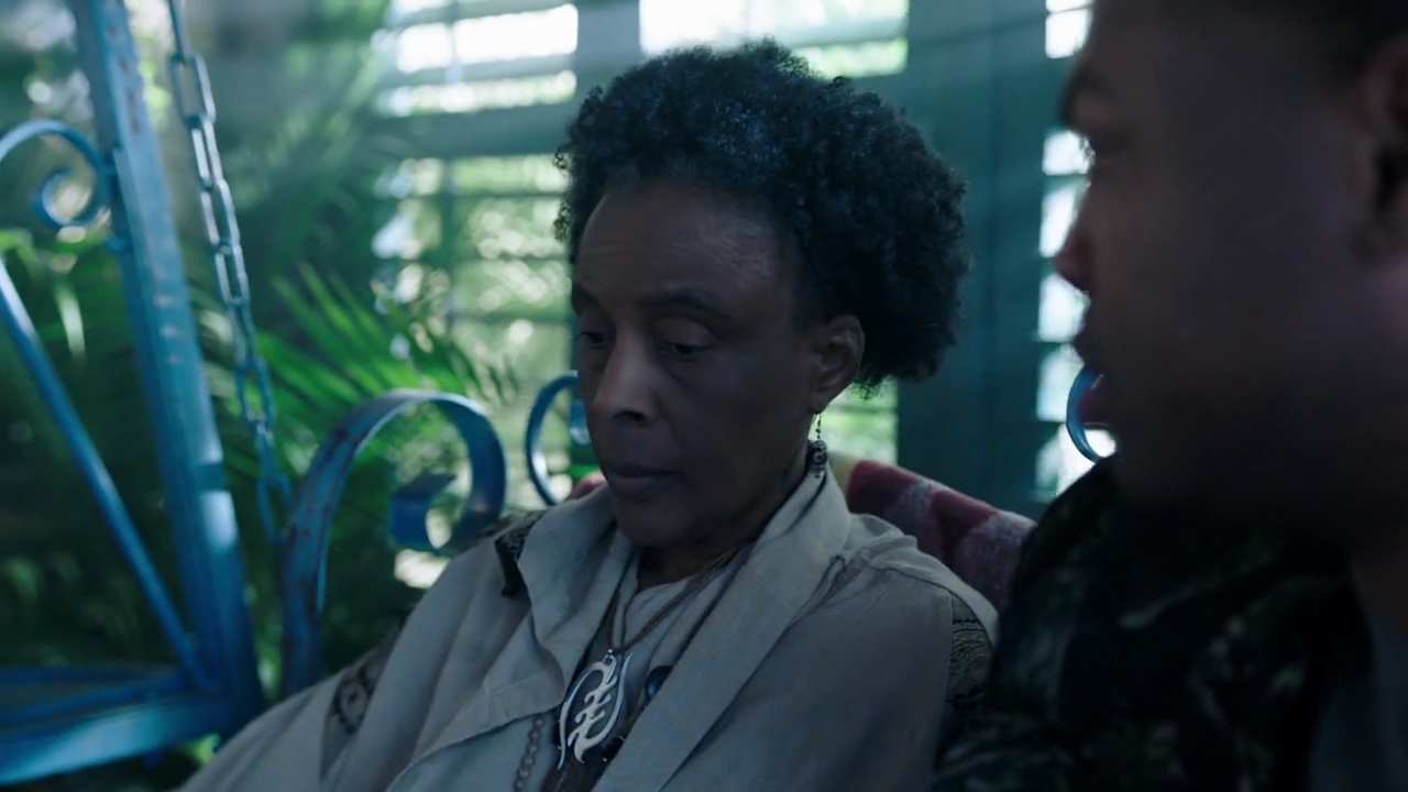 Charmed-Online-dot-nl_Charmed-1x13ManicPixieNightmare01384.jpg
