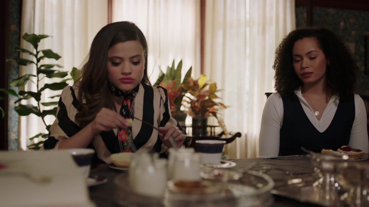 Charmed-Online-dot-nl_Charmed-1x13ManicPixieNightmare01444.jpg