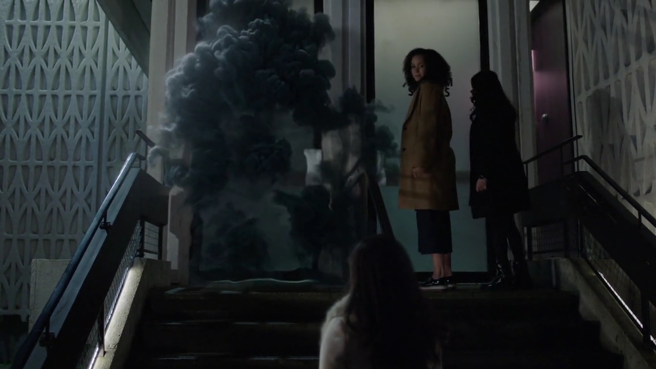 Charmed-Online-dot-nl_Charmed-1x13ManicPixieNightmare01751.jpg
