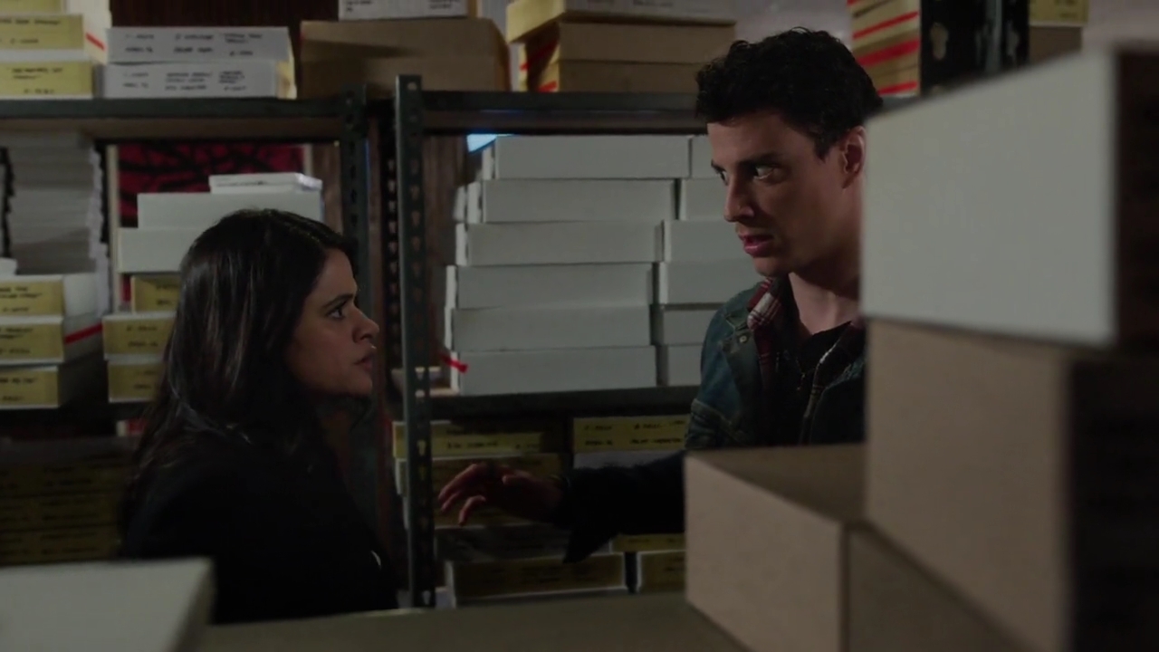 Charmed-Online-dot-nl_Charmed-1x13ManicPixieNightmare01874.jpg