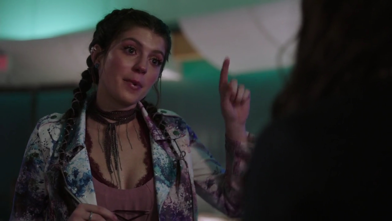 Charmed-Online-dot-nl_Charmed-1x13ManicPixieNightmare01950.jpg