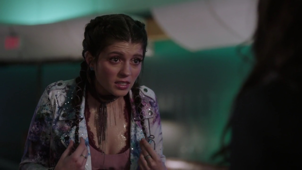 Charmed-Online-dot-nl_Charmed-1x13ManicPixieNightmare01982.jpg