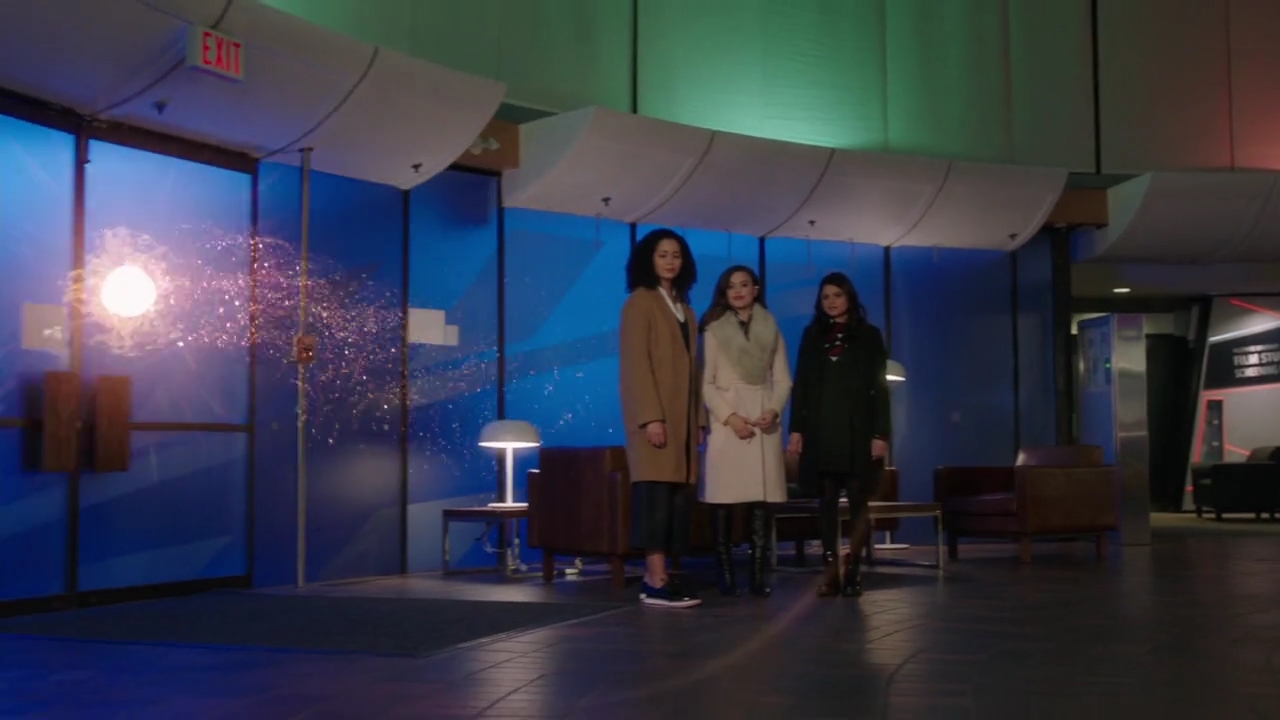 Charmed-Online-dot-nl_Charmed-1x13ManicPixieNightmare02063.jpg