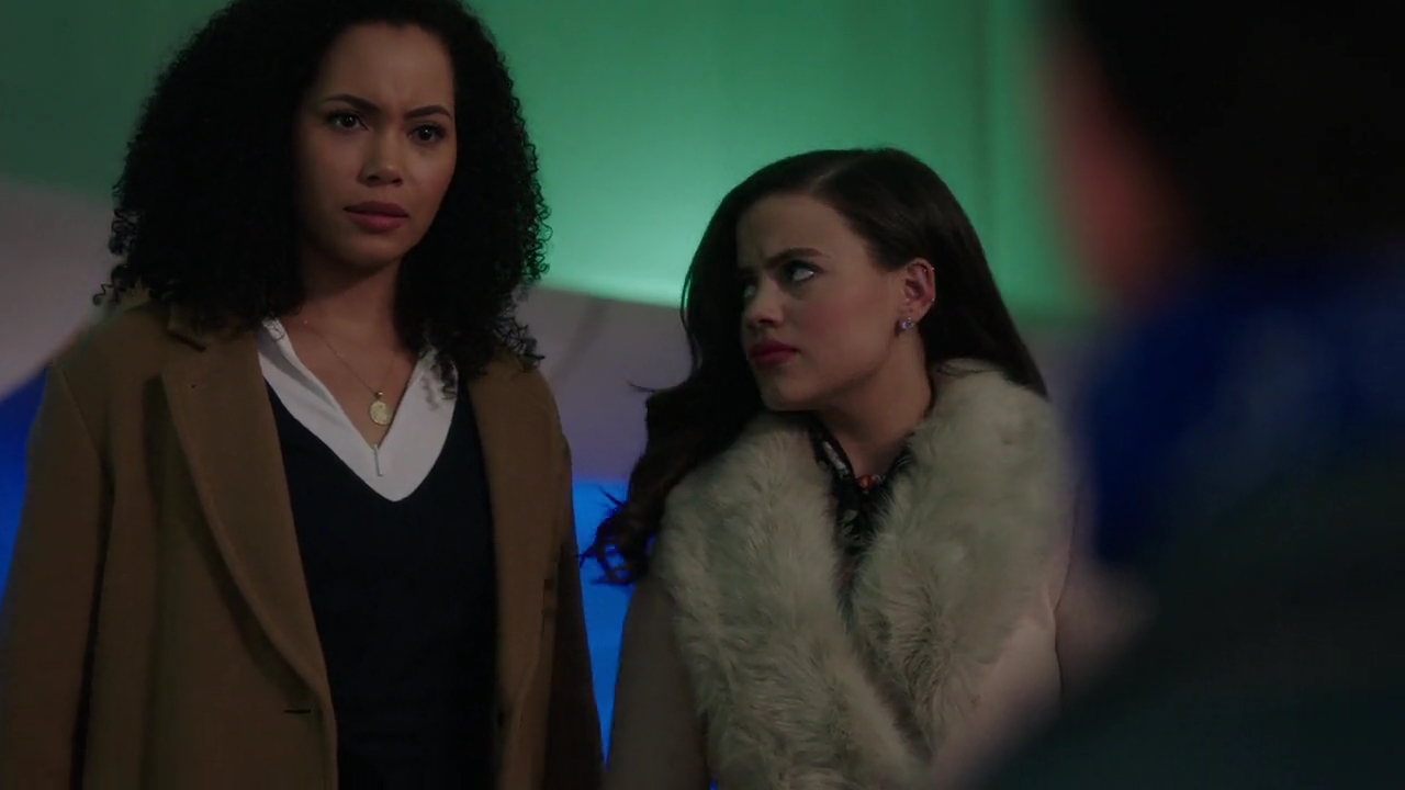 Charmed-Online-dot-nl_Charmed-1x13ManicPixieNightmare02077.jpg