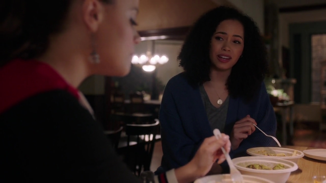 Charmed-Online-dot-nl_Charmed-1x13ManicPixieNightmare02185.jpg