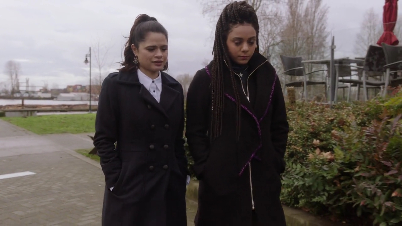 Charmed-Online-dot-nl_Charmed-1x13ManicPixieNightmare02266.jpg