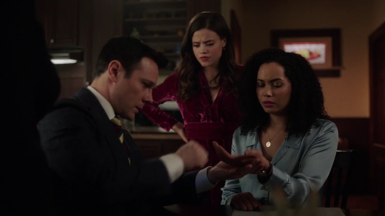 Charmed-Online-dot-nl_Charmed-1x14TouchedByADemon00294.jpg