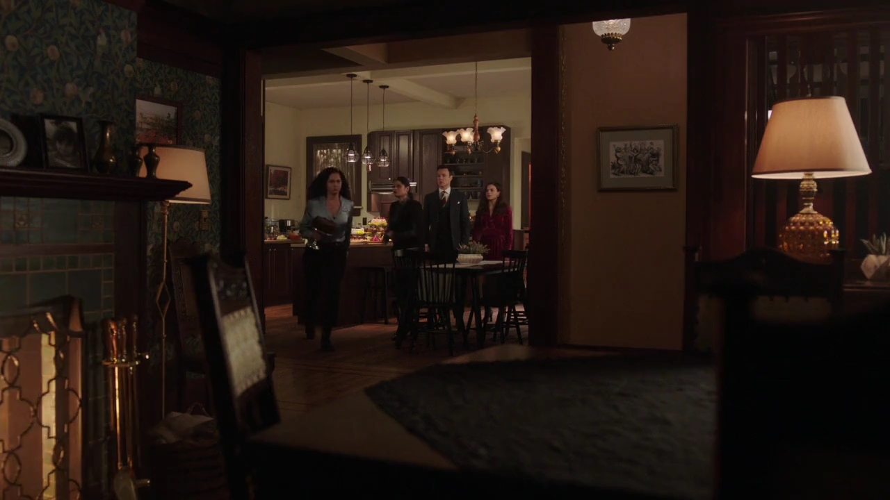Charmed-Online-dot-nl_Charmed-1x14TouchedByADemon00346.jpg