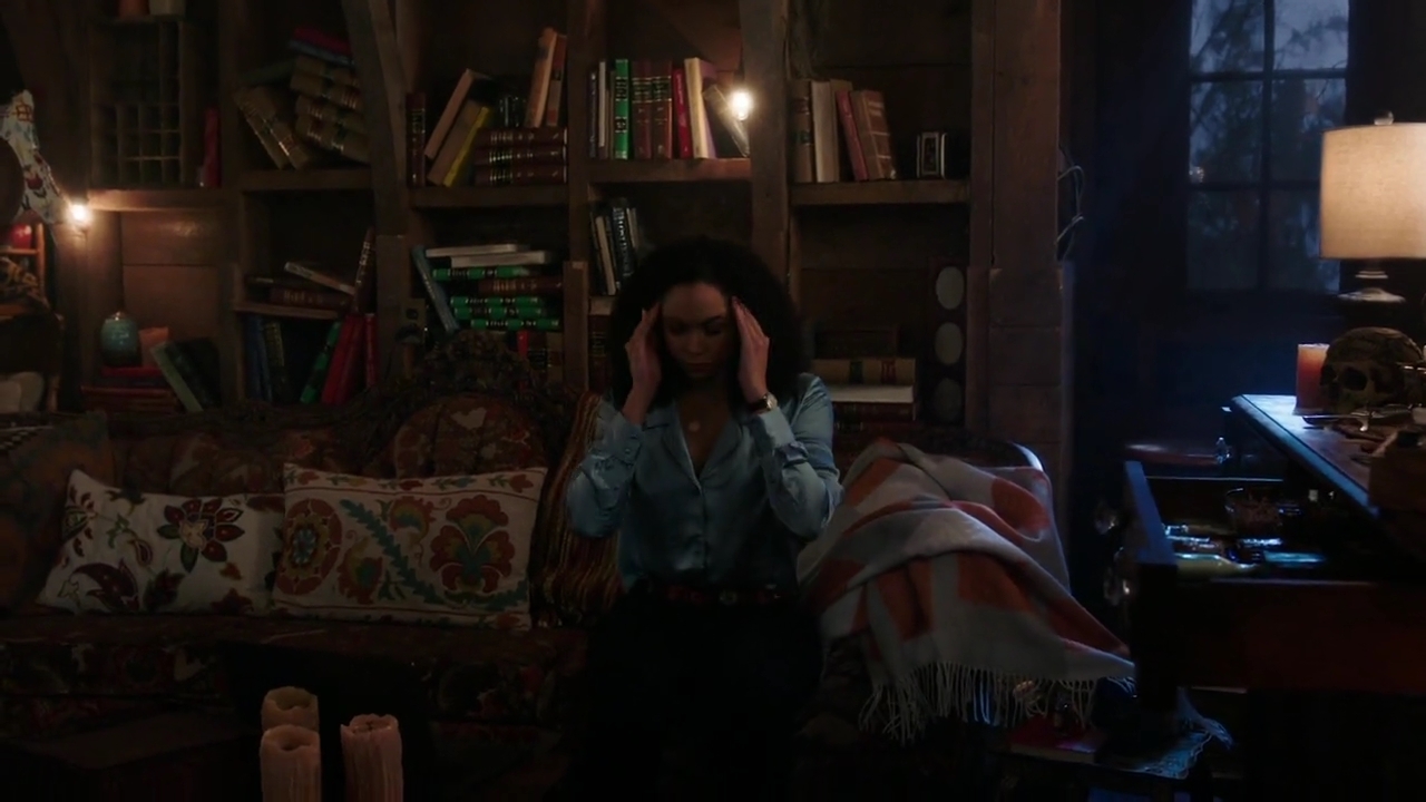 Charmed-Online-dot-nl_Charmed-1x14TouchedByADemon00367.jpg