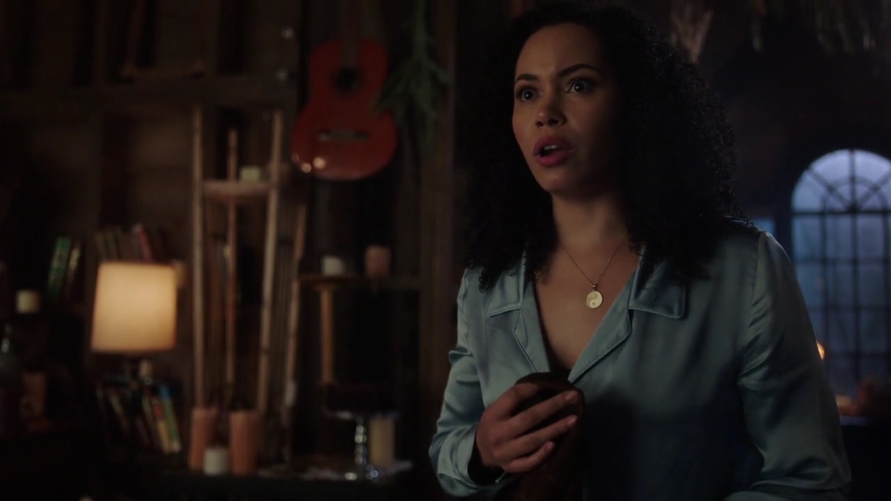 Charmed-Online-dot-nl_Charmed-1x14TouchedByADemon00579.jpg
