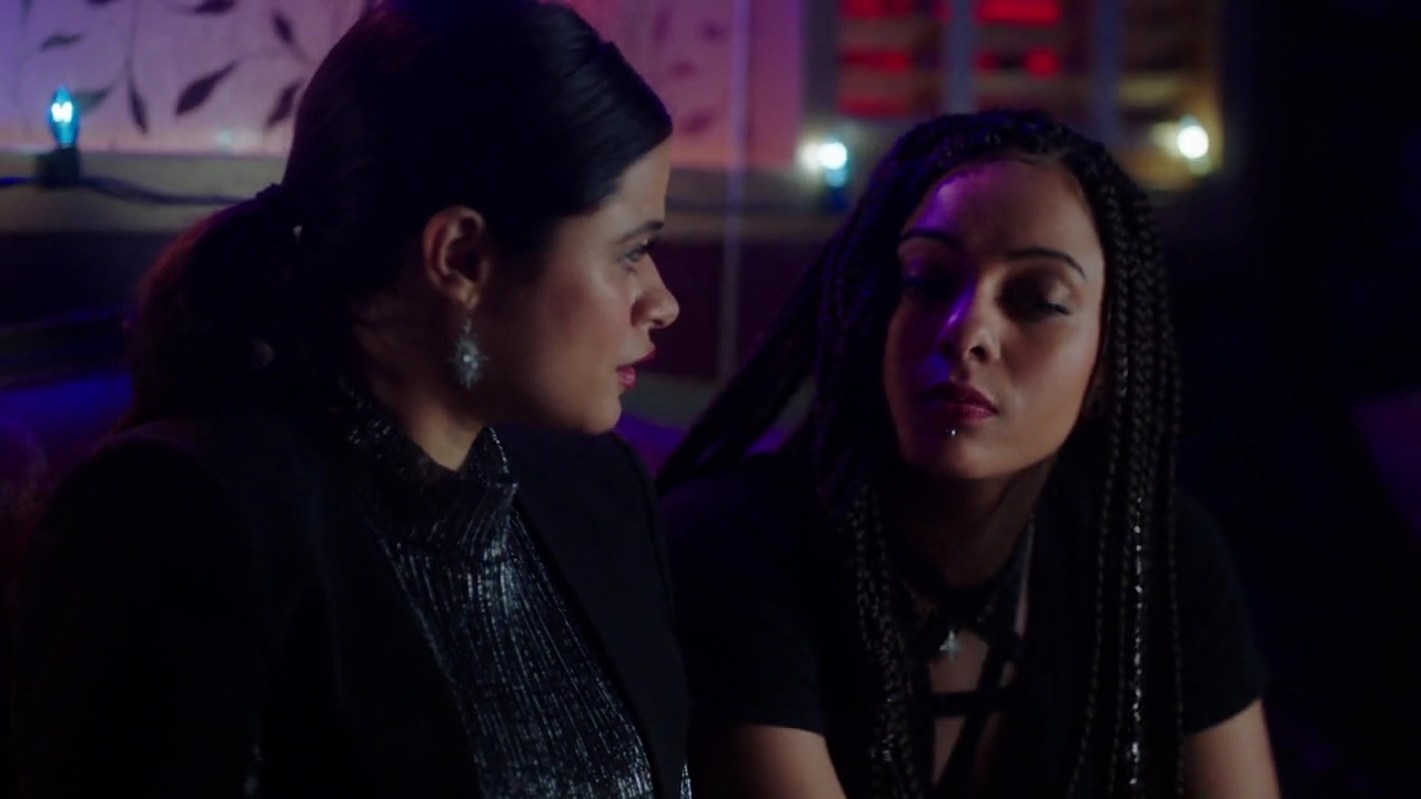 Charmed-Online-dot-nl_Charmed-1x14TouchedByADemon00889.jpg