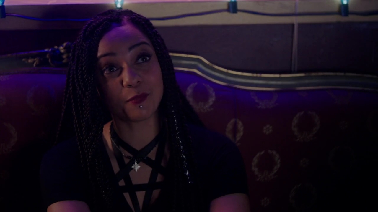 Charmed-Online-dot-nl_Charmed-1x14TouchedByADemon00917.jpg