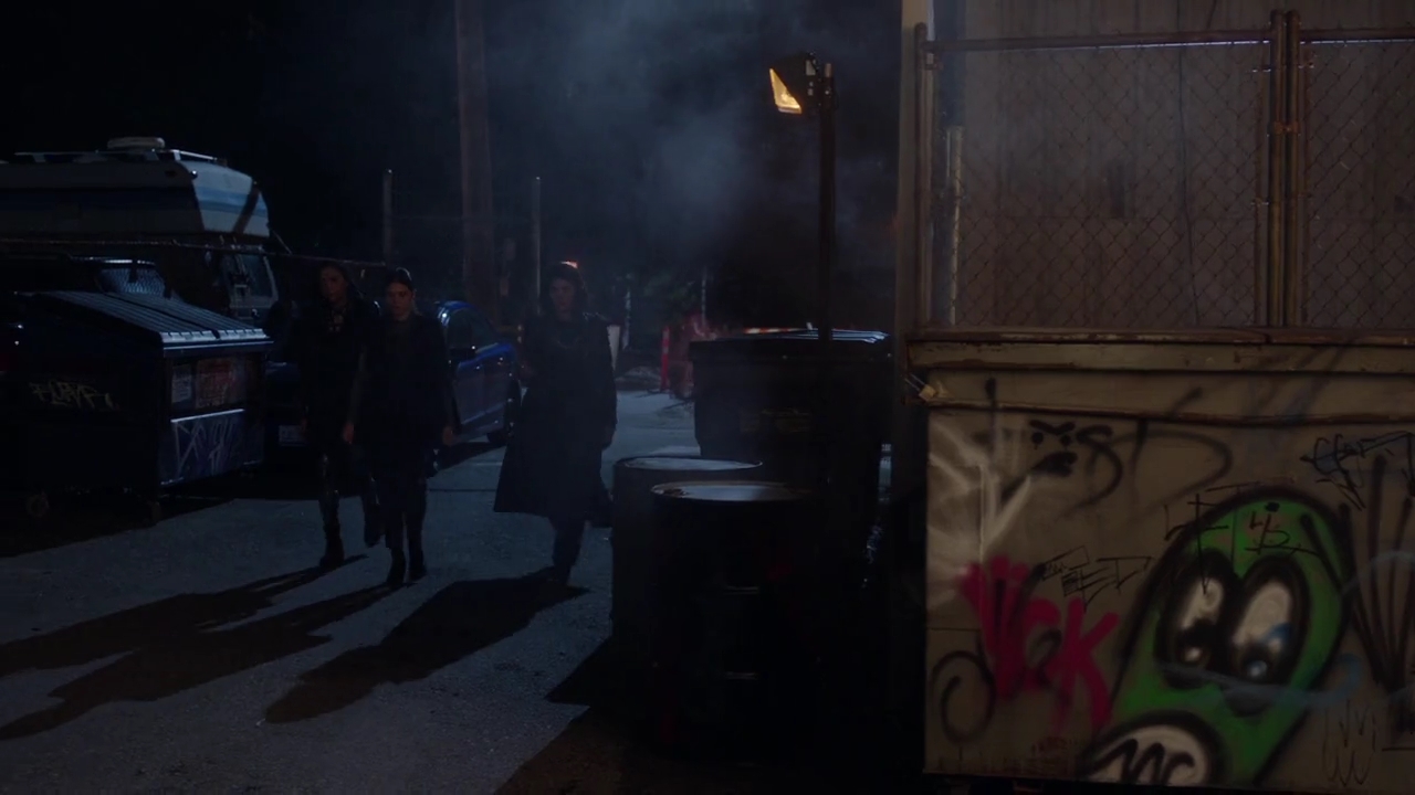 Charmed-Online-dot-nl_Charmed-1x14TouchedByADemon01060.jpg