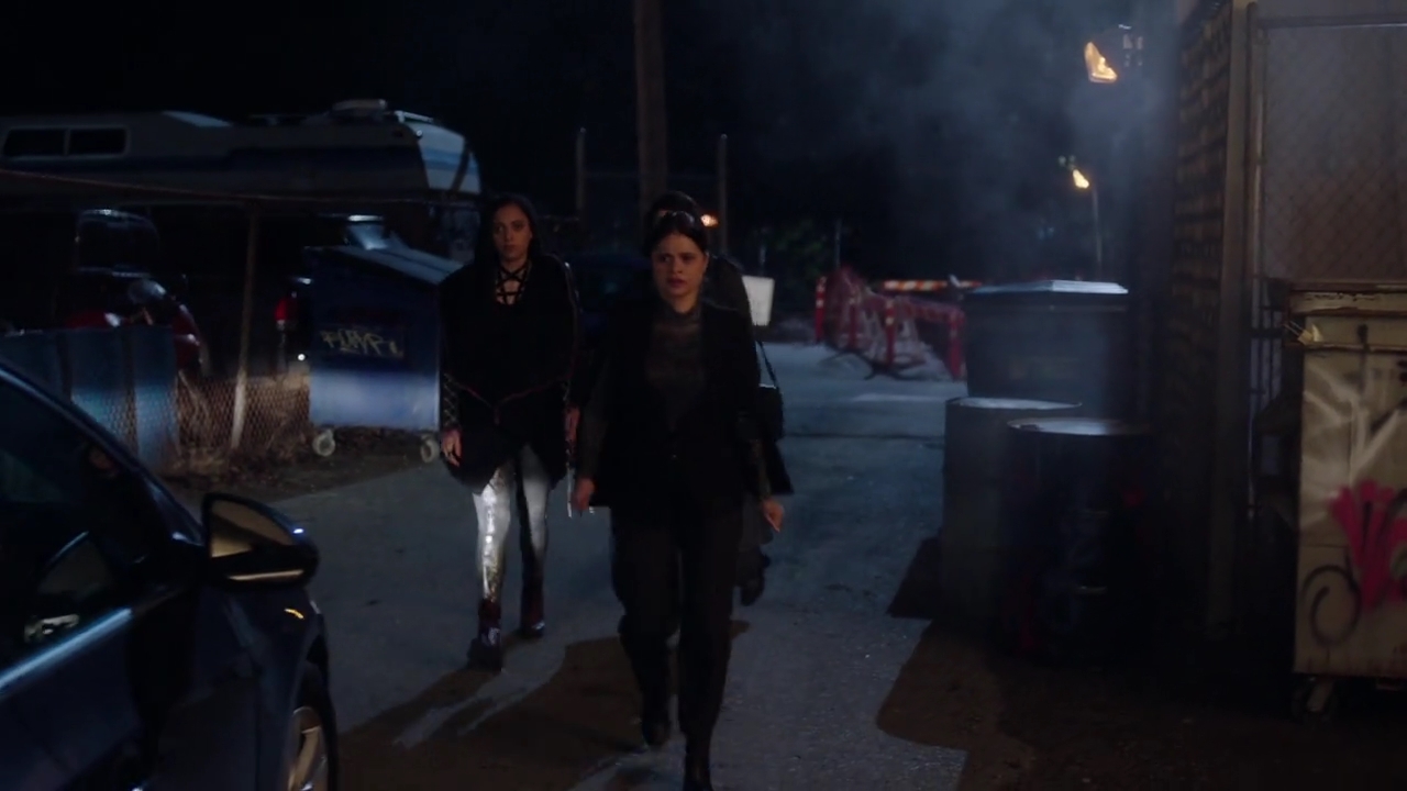Charmed-Online-dot-nl_Charmed-1x14TouchedByADemon01063.jpg