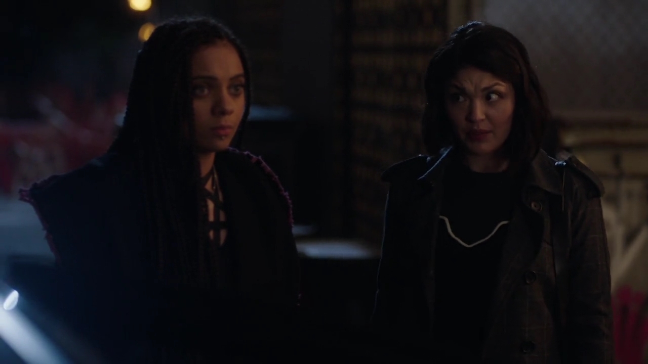 Charmed-Online-dot-nl_Charmed-1x14TouchedByADemon01099.jpg