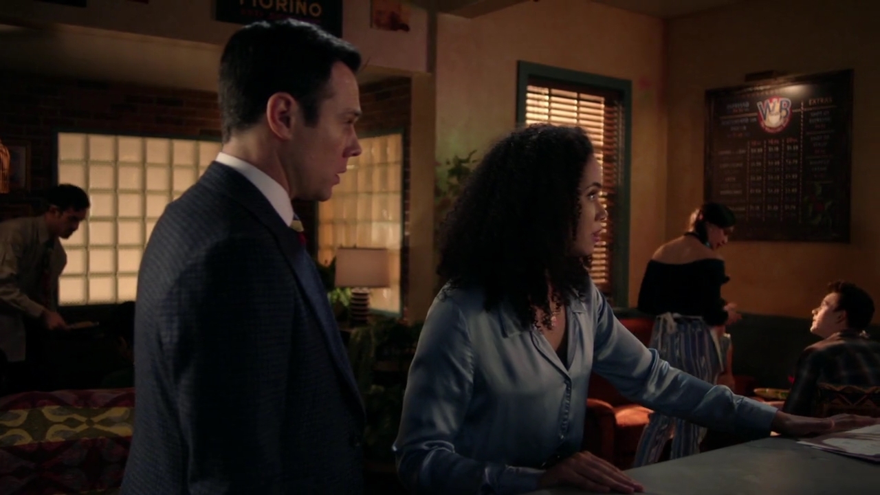 Charmed-Online-dot-nl_Charmed-1x14TouchedByADemon01513.jpg