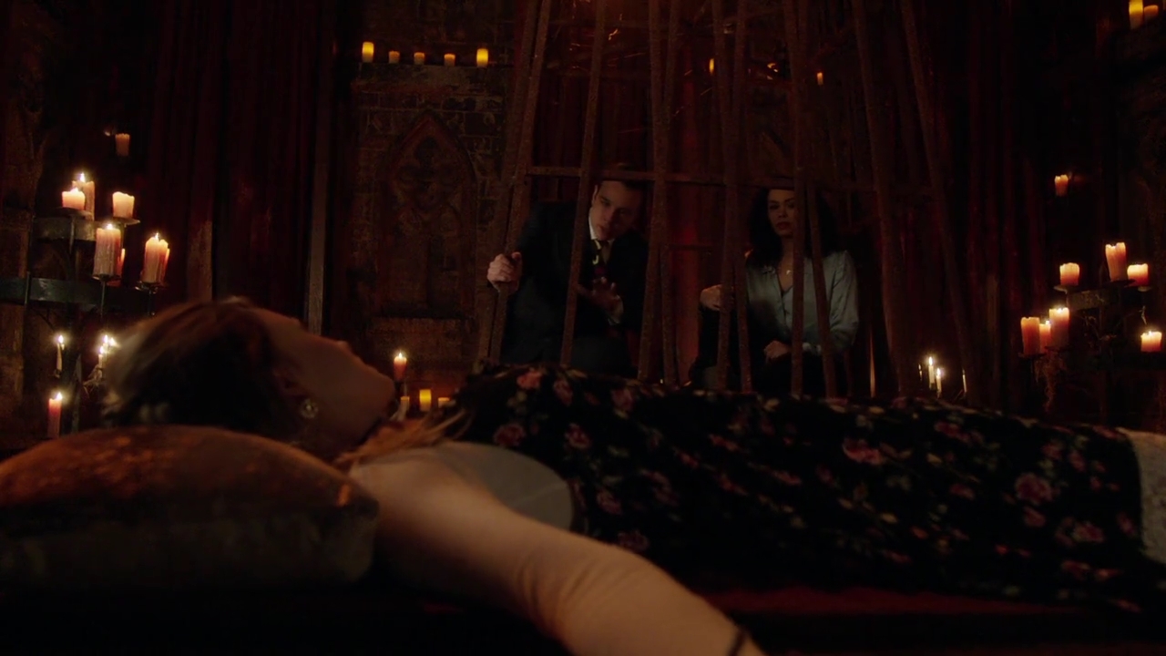 Charmed-Online-dot-nl_Charmed-1x14TouchedByADemon01786.jpg