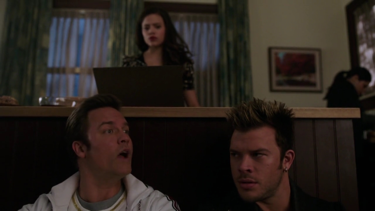 Charmed-Online-dot-nl_Charmed-1x14TouchedByADemon01816.jpg