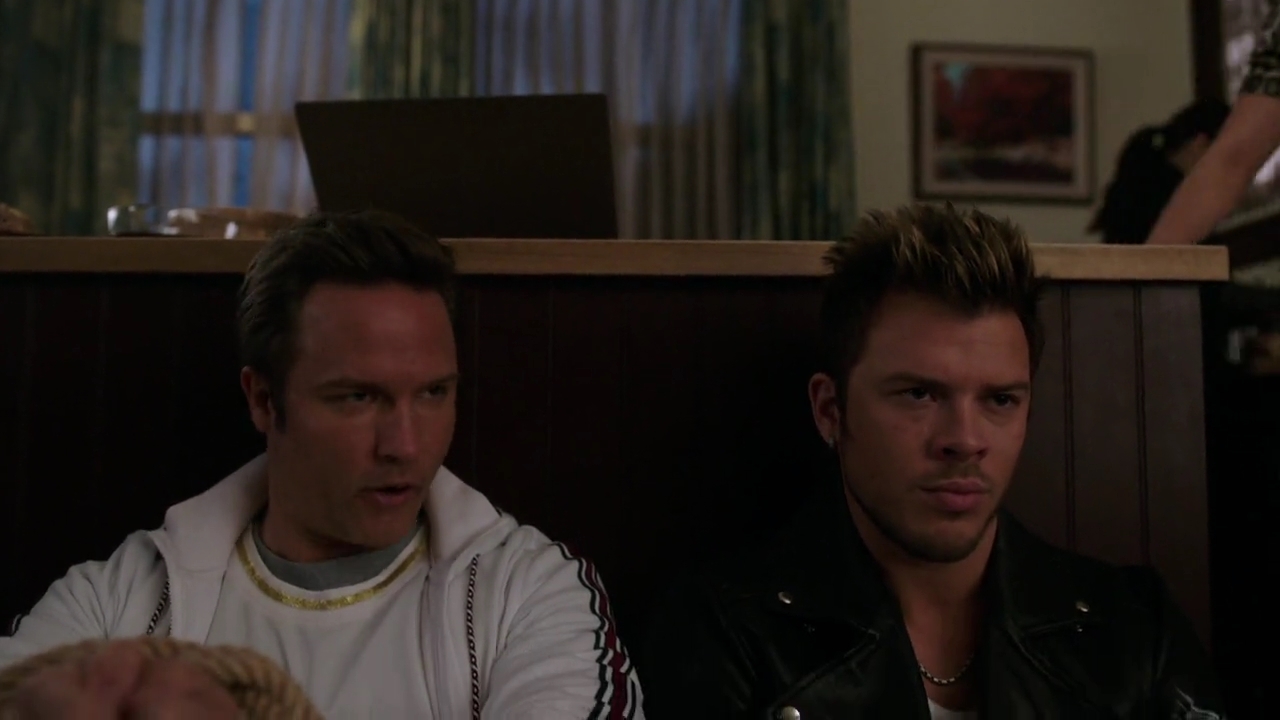 Charmed-Online-dot-nl_Charmed-1x14TouchedByADemon01821.jpg