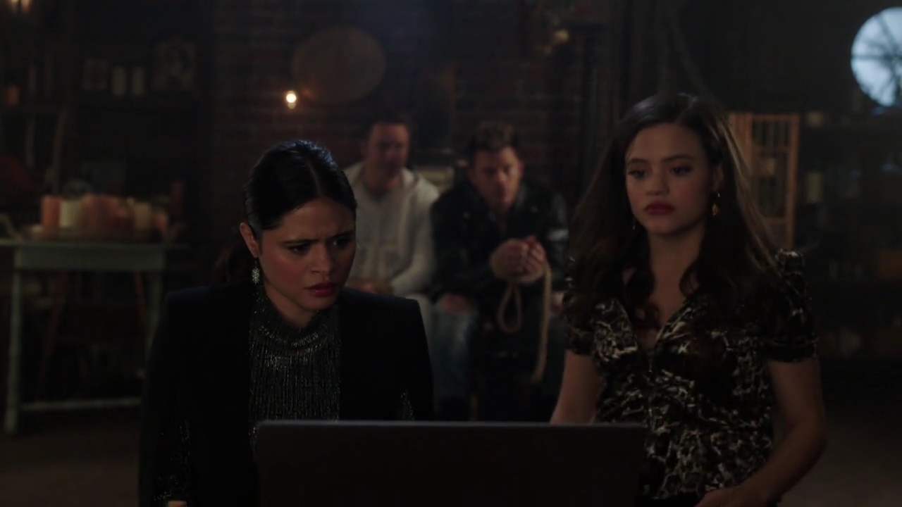 Charmed-Online-dot-nl_Charmed-1x14TouchedByADemon01872.jpg