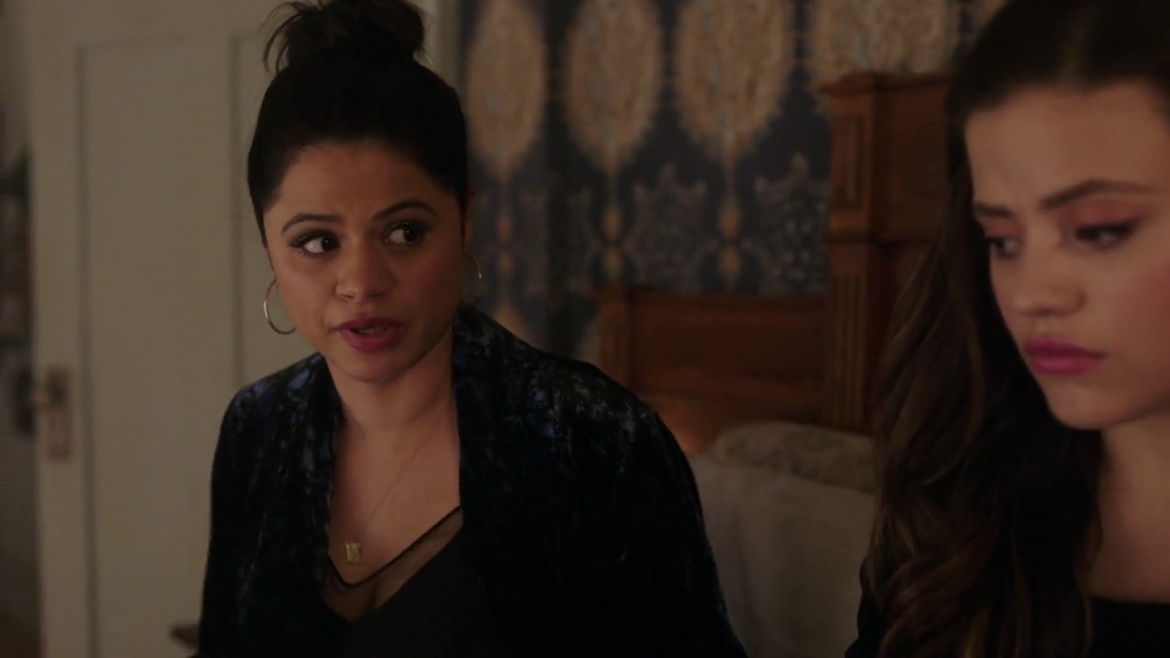 Charmed-Online-dot-nl_Charmed-1x14TouchedByADemon02109.jpg