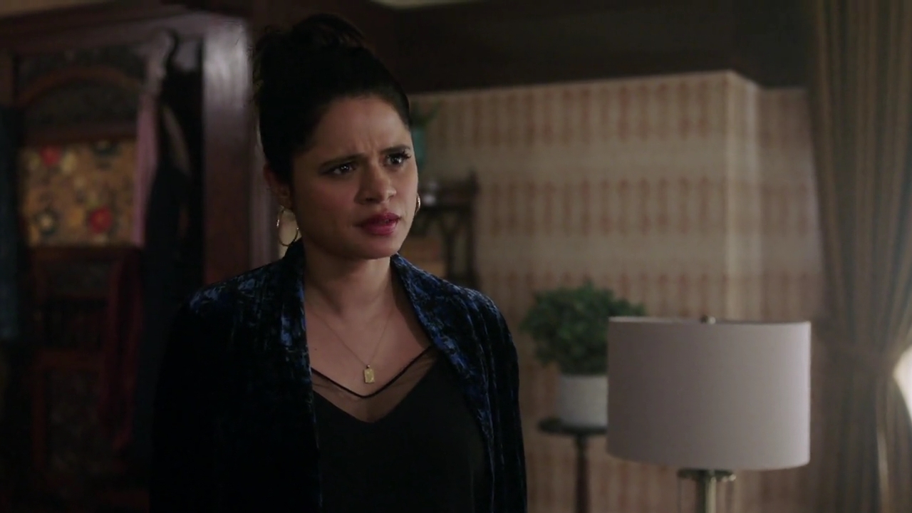 Charmed-Online-dot-nl_Charmed-1x14TouchedByADemon02162.jpg