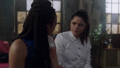 Charmed-Online-dot-nl_Charmed-1x14TouchedByADemon00056.jpg