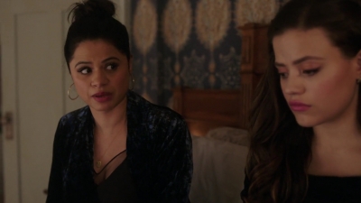 Charmed-Online-dot-nl_Charmed-1x14TouchedByADemon02108.jpg