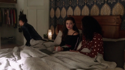 Charmed-Online-dot-nl_Charmed-1x14TouchedByADemon02111.jpg