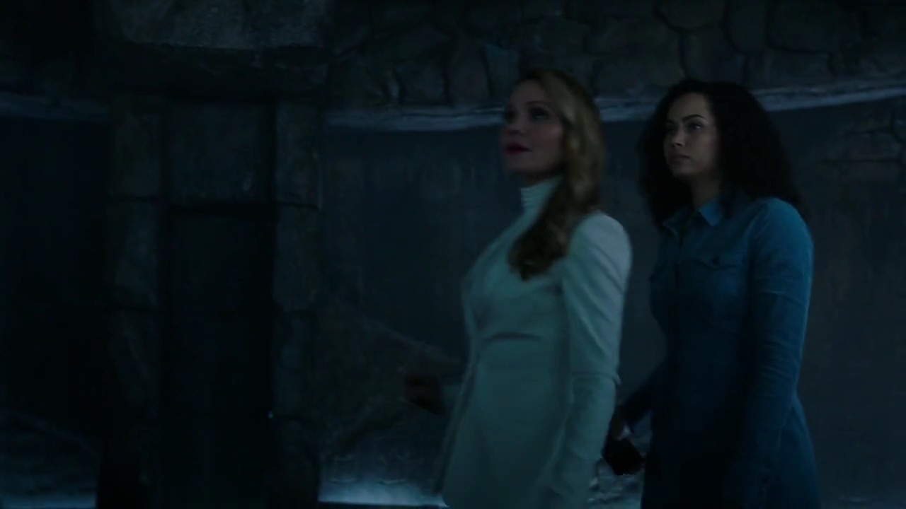 Charmed-Online-dot-nl_Charmed-1x15SwitchesAndStones00074.jpg Charmed-Online-dot-nl_Charmed-1x15SwitchesAndStones00074.jpg