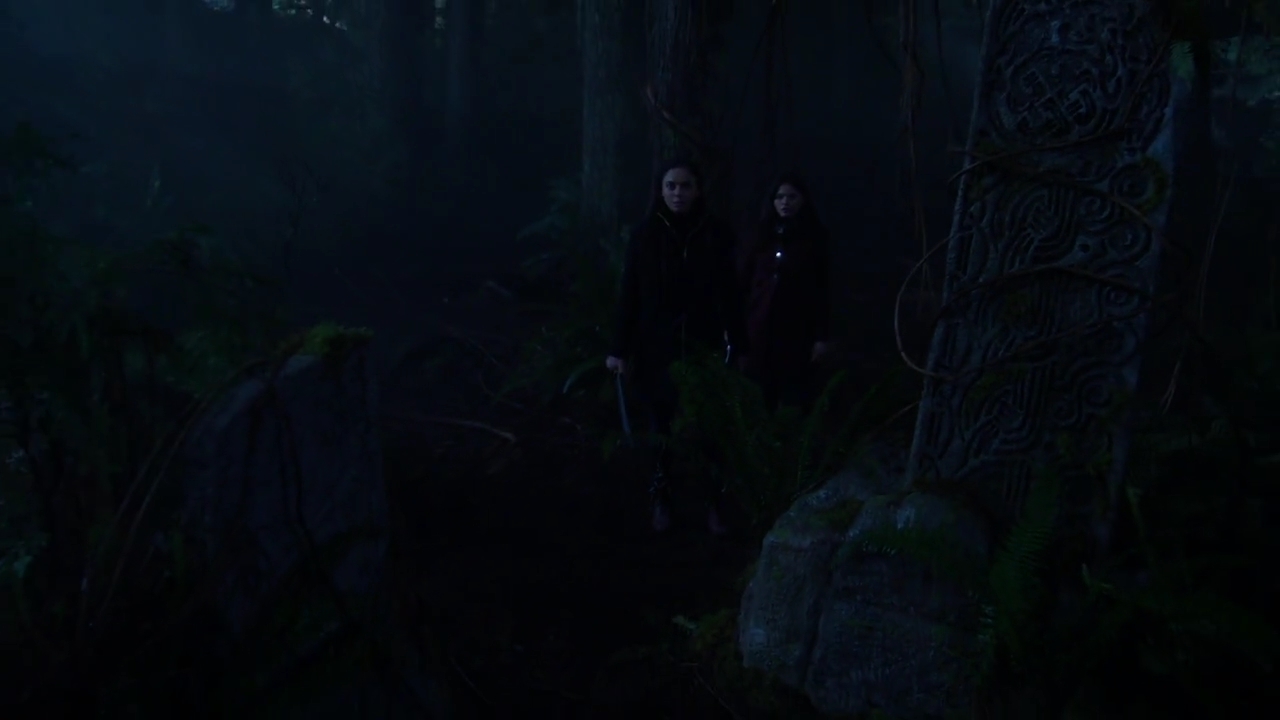 Charmed-Online-dot-nl_Charmed-1x15SwitchesAndStones00186.jpg