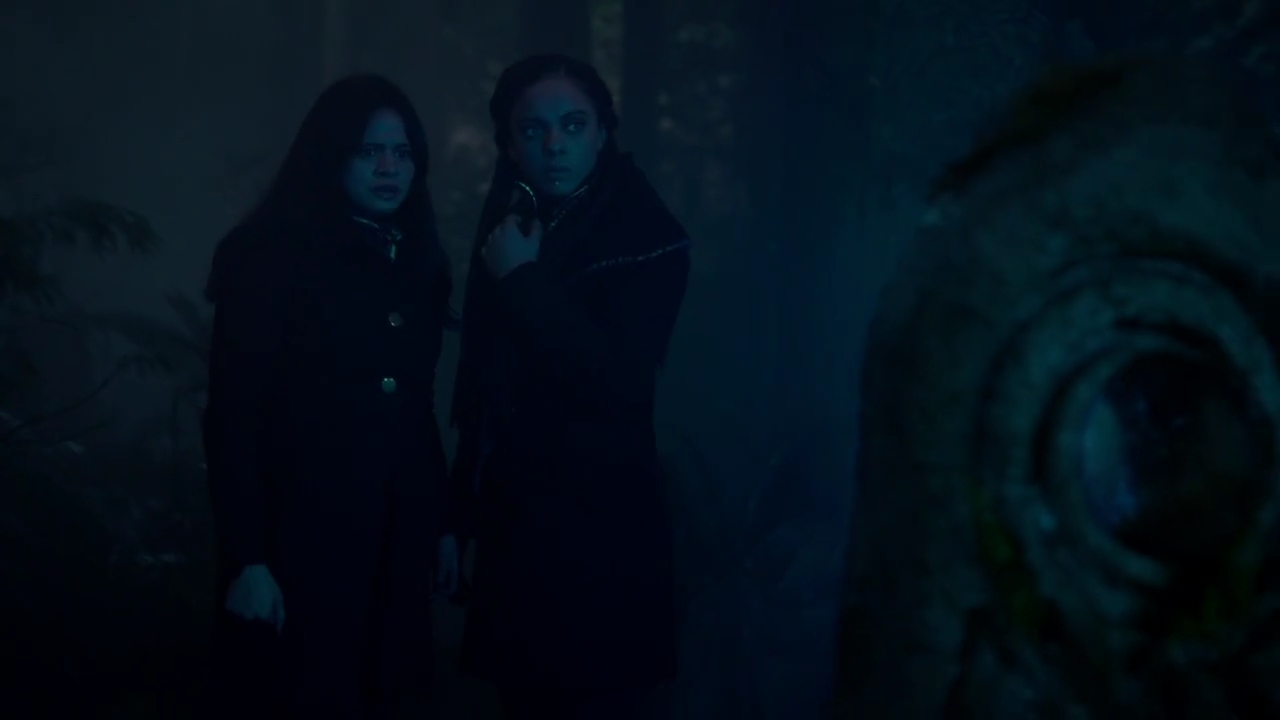 Charmed-Online-dot-nl_Charmed-1x15SwitchesAndStones00324.jpg